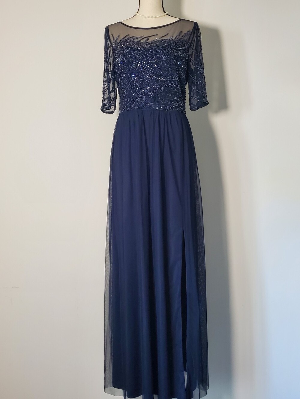 Adrianna Papell Elegant Navy Blue Sequined Beaded Floor Length Evening Gown 14